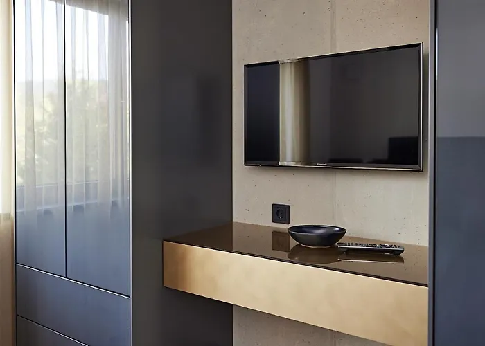 Dasvolks * אוברסטדורף